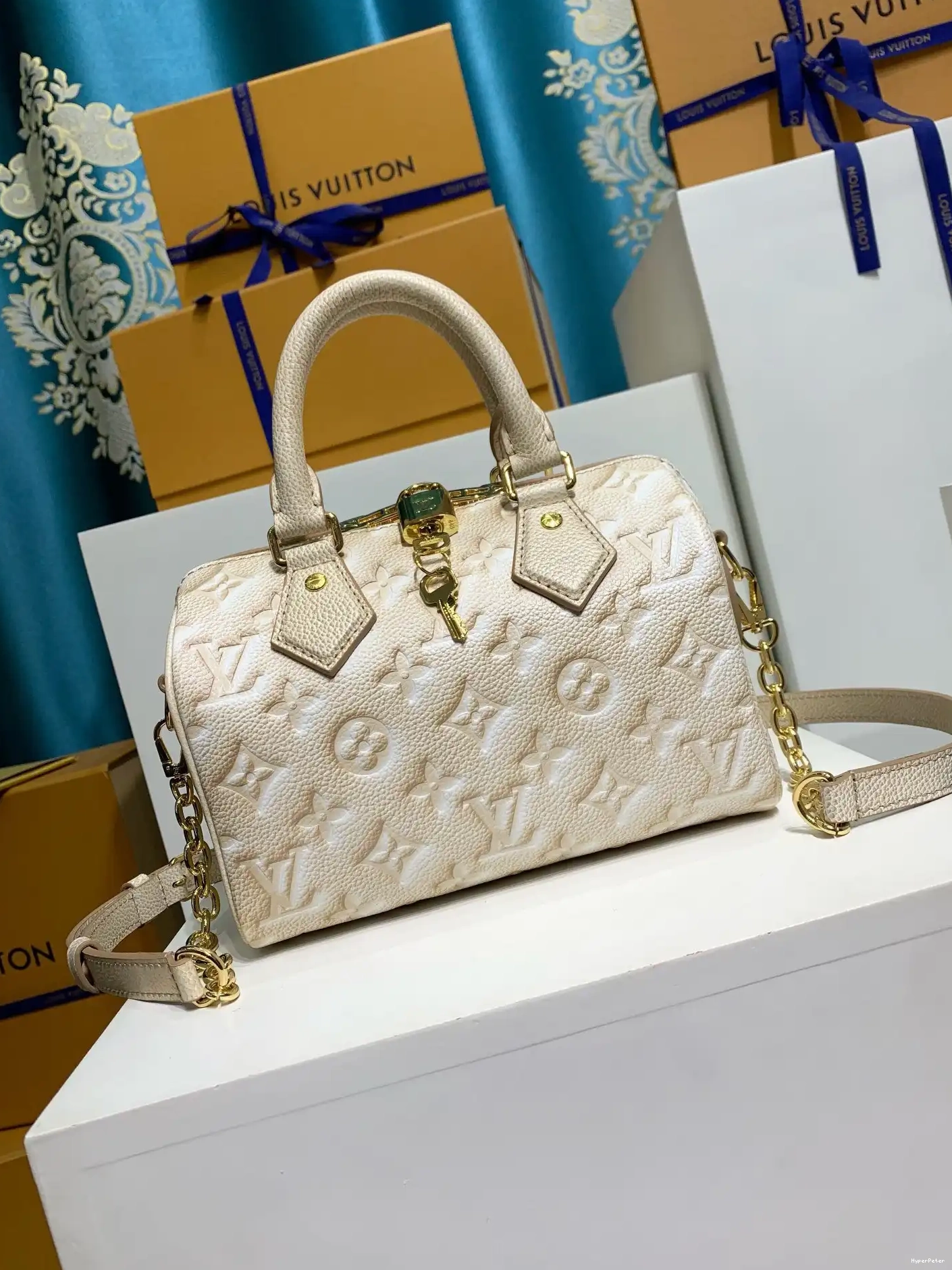 20 LOUIS VUITTON SPEEDY BANDOULIÈRE 0617